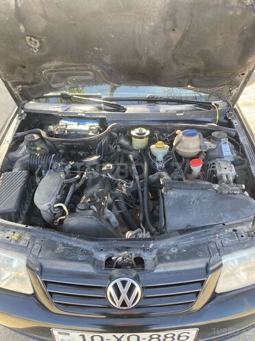 Volkswagen Golf 2005, 305,000 km - 1.8 л - Bakı