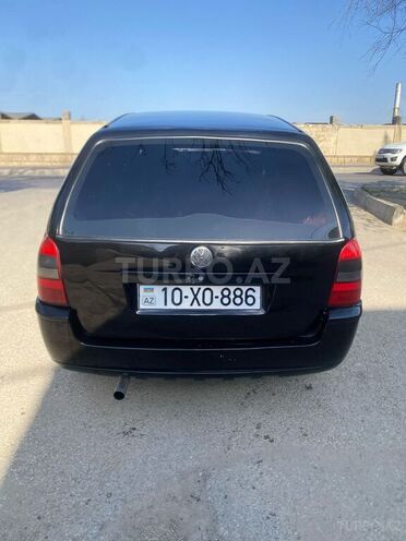 Volkswagen Golf 2005, 305,000 km - 1.8 л - Bakı
