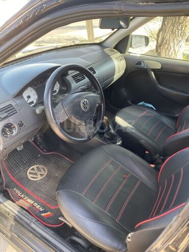 Volkswagen Golf 2005, 305,000 km - 1.8 л - Bakı