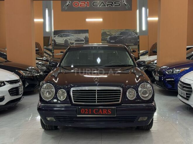 Mercedes E 240-2