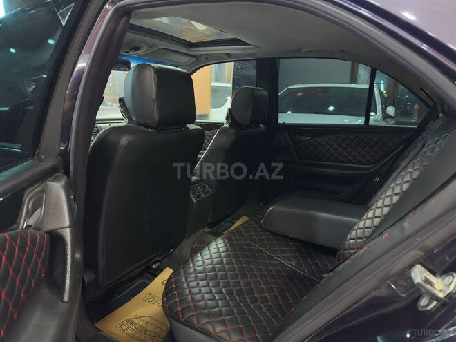 Mercedes E 240-14