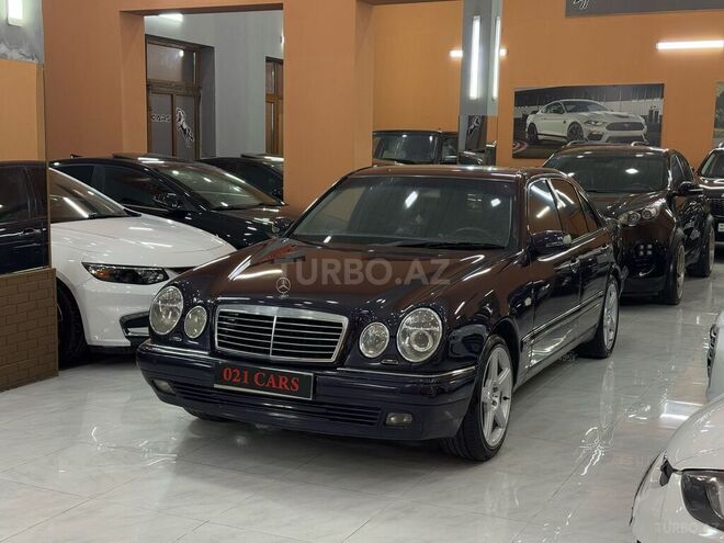 Mercedes E 240-5