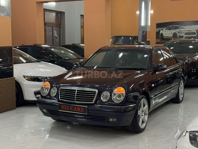 Mercedes E 240-6