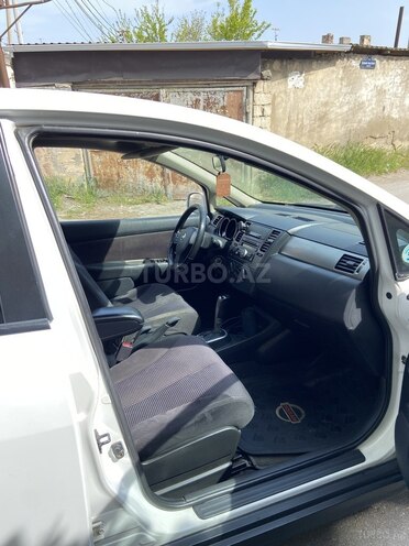 Nissan Tiida 2010, 201,000 km - 1.6 l - Bakı