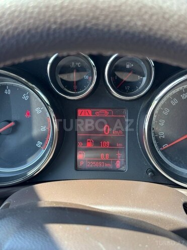 Opel Insignia 2012, 225,893 km - 2.0 l - Bakı