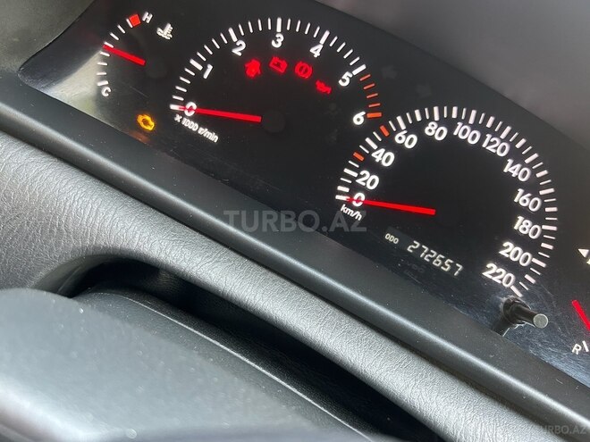 Toyota Corolla 2006, 272,700 km - 1.4 л - Mingəçevir