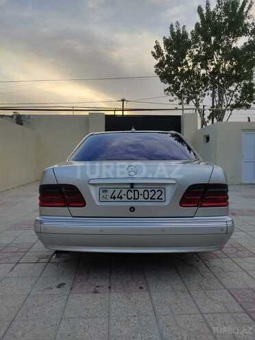 Mercedes E 280 1999, 300,000 km - 2.8 l - Bakı