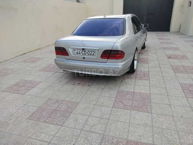 Mercedes E 280 1999, 300,000 km - 2.8 l - Bakı