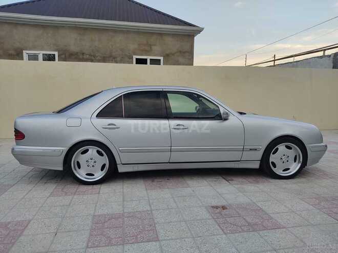 Mercedes E 280 1999, 300,000 km - 2.8 l - Bakı