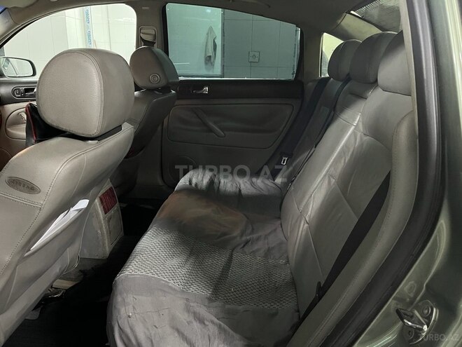 Volkswagen Passat 2003, 519,697 km - 1.8 l - Bakı