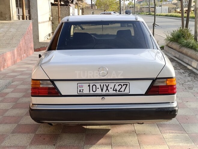 Mercedes E 250 1991, 450,000 km - 2.5 l - Bakı
