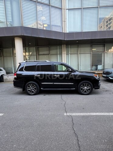Lexus LX 570-6
