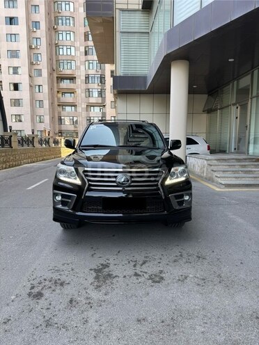 Lexus LX 570-1