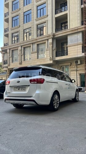 Kia Carnival-7