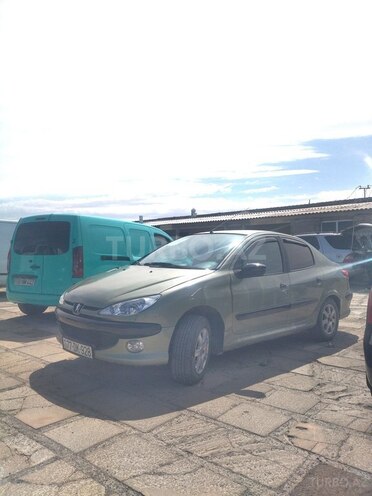Peugeot 206 2006, 300,000 km - 1.6 l - Bakı