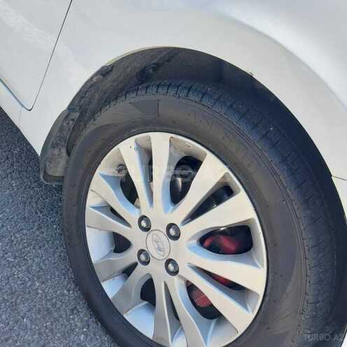 Hyundai Accent 2014, 270,000 km - 1.4 l - Bakı