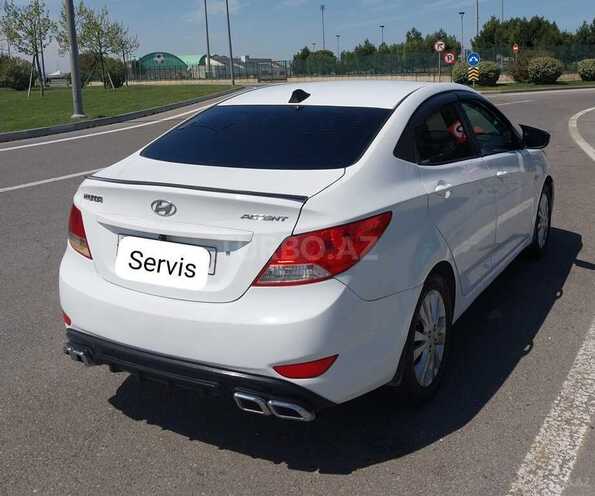 Hyundai Accent 2014, 270,000 km - 1.4 l - Bakı