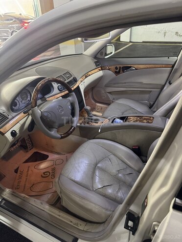 Mercedes E 350 2005, 391,000 km - 3.5 l - Bakı