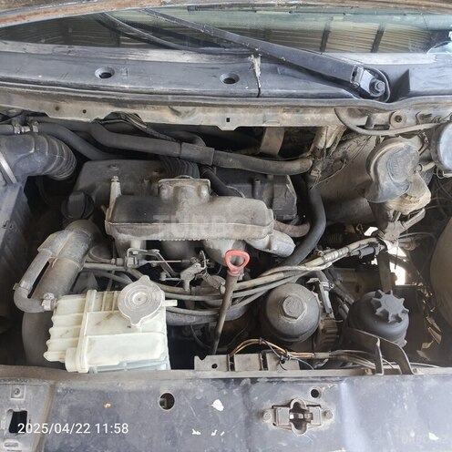 Mercedes Vito 1998, 500,000 km - 2.3 l - Sabirabad