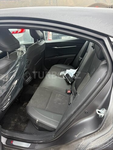 Toyota Camry-9