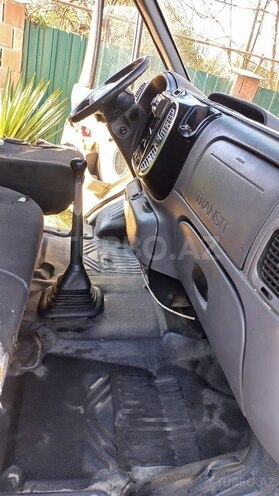 Ford Transit 2003, 298,000 km - 2.0 л - Qax