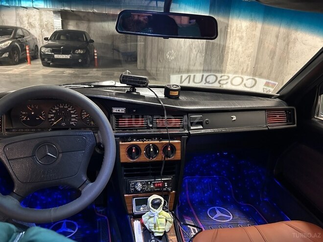 Mercedes 190 1991, 392,199 km - 2.6 l - Bakı