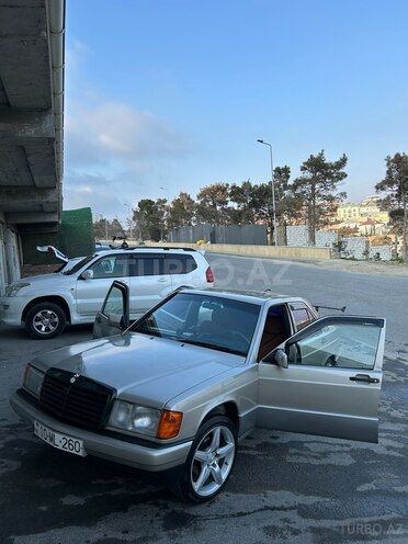 Mercedes 190 1991, 392,199 km - 2.6 l - Bakı