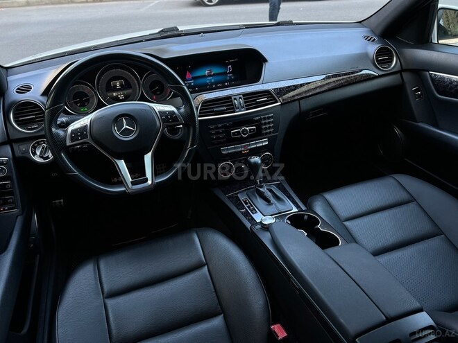 Mercedes C 250 2014, 221,547 km - 1.8 l - Bakı