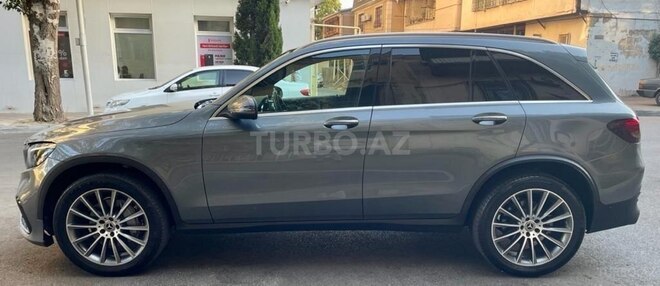 Mercedes GLC 300 2018, 133,000 km - 2.0 л - Bakı