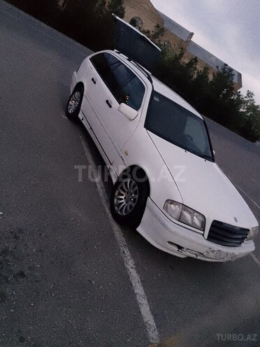Mercedes C 180 1997, 352,698 km - 1.8 l - Ucar