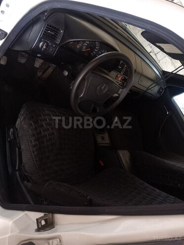 Mercedes C 180 1997, 352,698 km - 1.8 l - Ucar