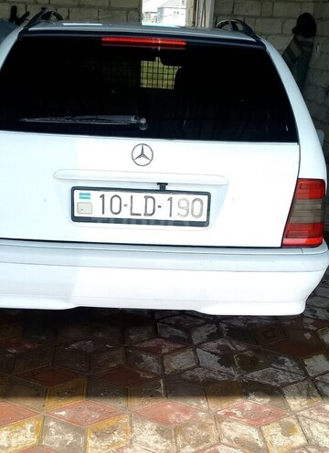 Mercedes C 180 1997, 352,698 km - 1.8 l - Ucar