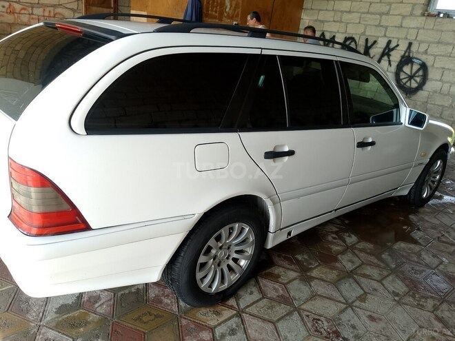 Mercedes C 180 1997, 352,698 km - 1.8 l - Ucar