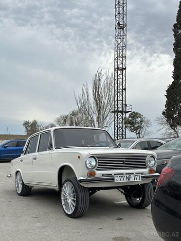 LADA (VAZ) 21011 1978, 96,000 km - 1.3 л - Bakı
