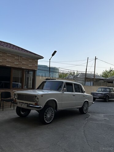 LADA (VAZ) 21011 1978, 96,000 km - 1.3 л - Bakı