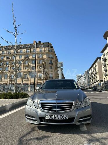 Mercedes E 250 2012, 327,000 km - 2.2 l - Bakı