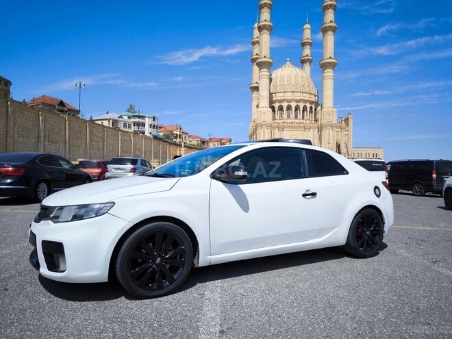 Kia Cerato Koup 2010, 230,000 km - 2.0 л - Bakı