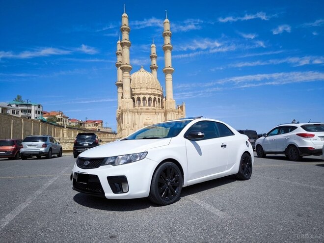 Kia Cerato Koup 2010, 230,000 km - 2.0 л - Bakı