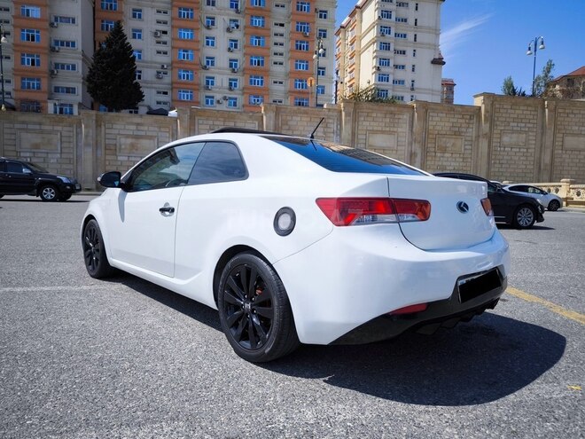 Kia Cerato Koup 2010, 230,000 km - 2.0 л - Bakı