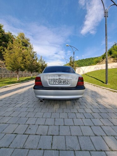 Opel Vectra 1997, 410,816 km - 1.8 l - Balakən