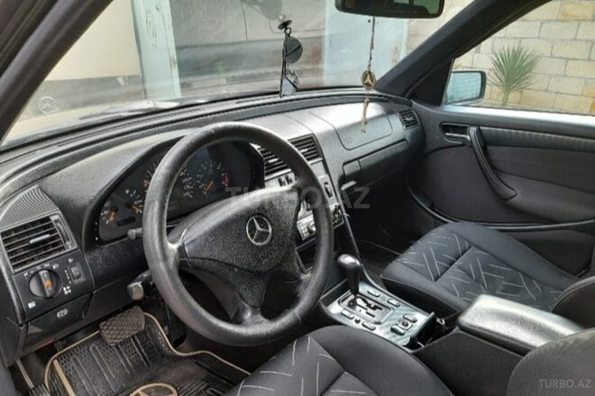 Mercedes C 200 1999, 395,000 km - 2.0 l - Saatlı