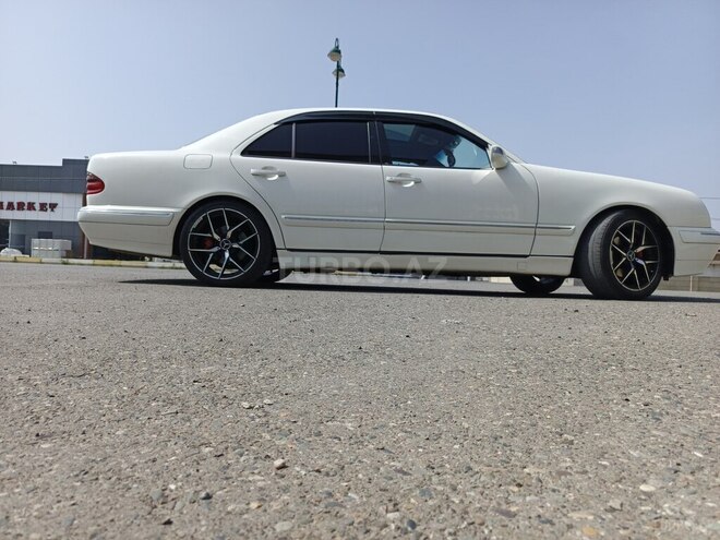 Mercedes E 320 2001, 440,000 km - 3.2 l - İmişli