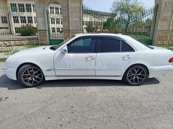 Mercedes E 320 2001, 440,000 km - 3.2 l - İmişli