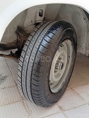 LADA (VAZ) 2107 2001, 57,273 km - 1.6 l - Ucar
