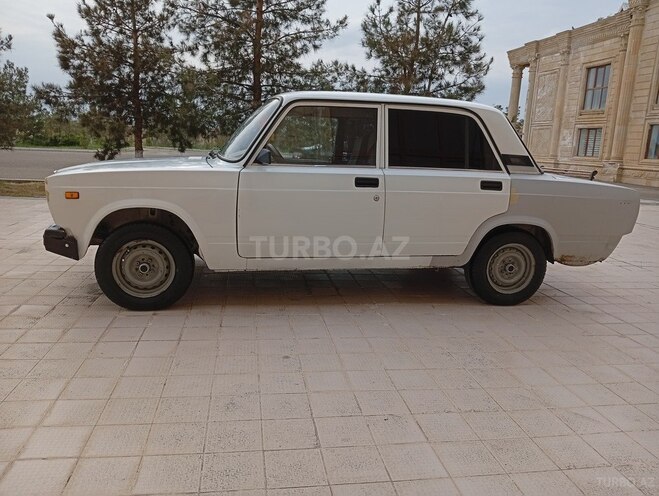 LADA (VAZ) 2107 2001, 57,273 km - 1.6 l - Ucar