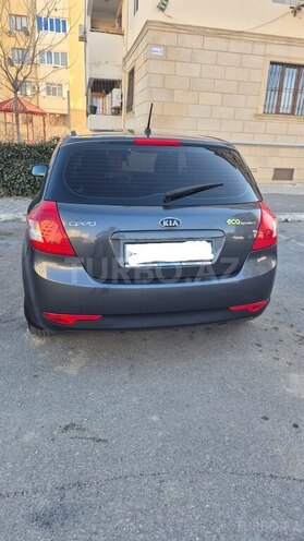 Kia Ceed 2010, 220,000 km - 1.6 л - Sumqayıt
