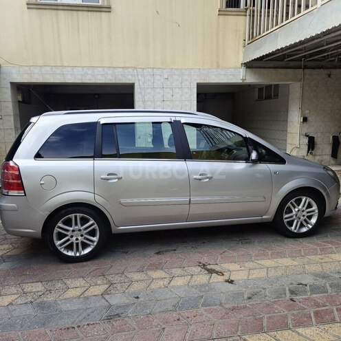 Opel Zafira 2005, 281,416 km - 2.2 l - Gəncə
