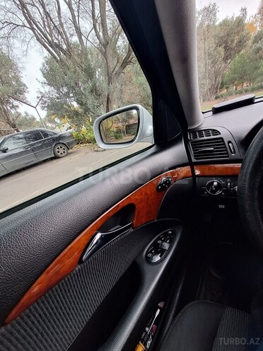 Mercedes E 220 d 2006, 270,000 km - 2.2 л - Bakı