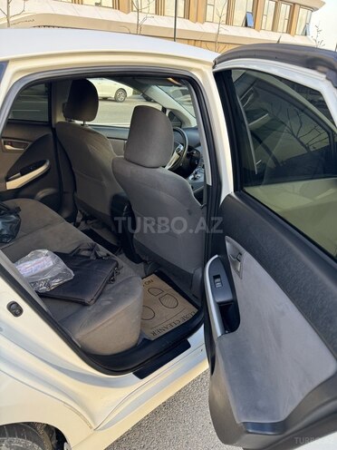 Toyota Prius 2015, 199,359 km - 1.8 л - Bakı