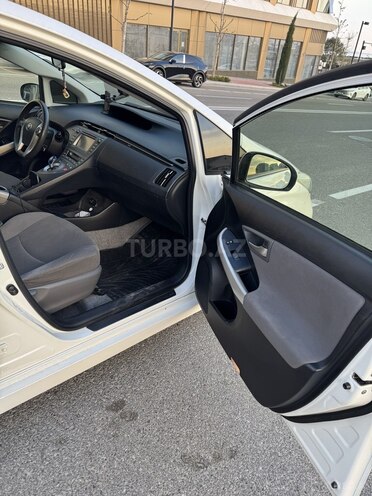 Toyota Prius 2015, 199,359 km - 1.8 л - Bakı